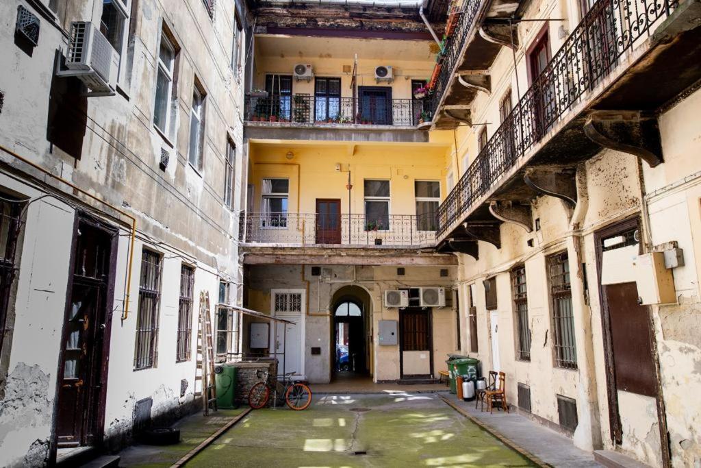 Studio Apartment Next To Famous Party House A38 بودابست المظهر الخارجي الصورة